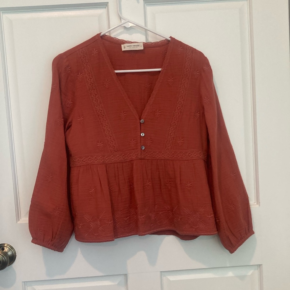 NWT Lucky Brand embroidered top